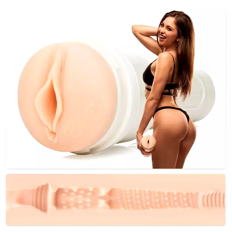 Fleshlight Girls Riley Reid Utopia Fleshlight Girls Riley Reid Utopia