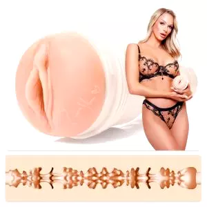 Fleshlight Girls Emma Hix (Syrup) vagina