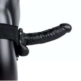 Realrock Hollow Strap-on dutý pripínací penis so semenníkmi 18 cm – čierny